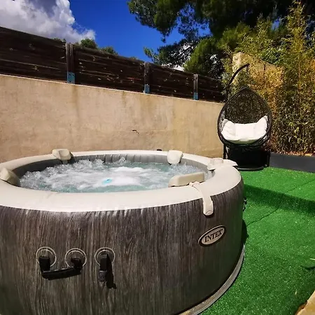Gabriel Jacuzzi Plage 15' *